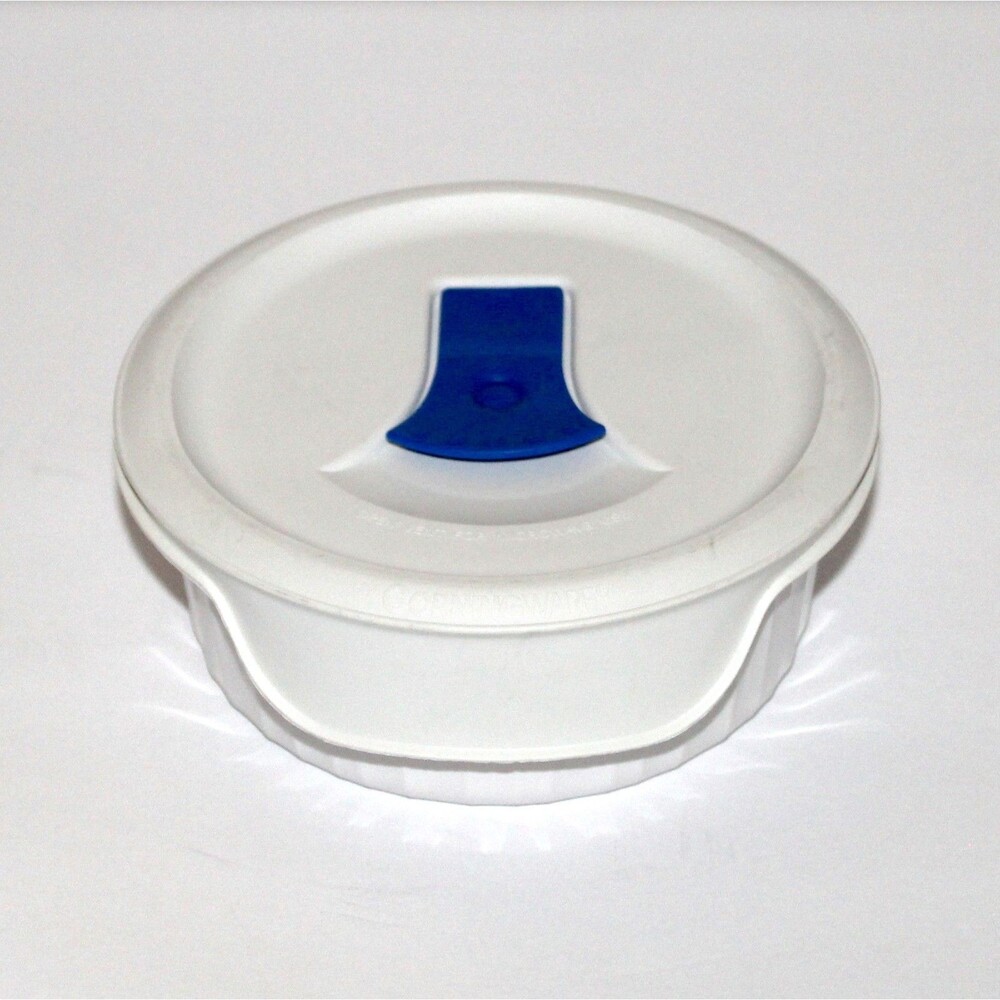 Corning Ware Individual Casserole F 16 B with Plastic Vented Lid round white